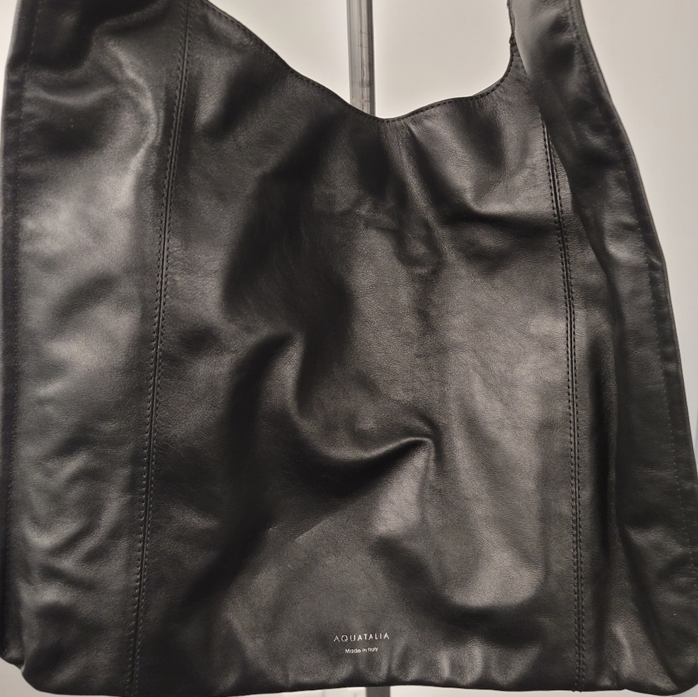 Aquatalia Roxanne Hobo bag in Gorgeous Supple Black Leather ruched shoulderstrap